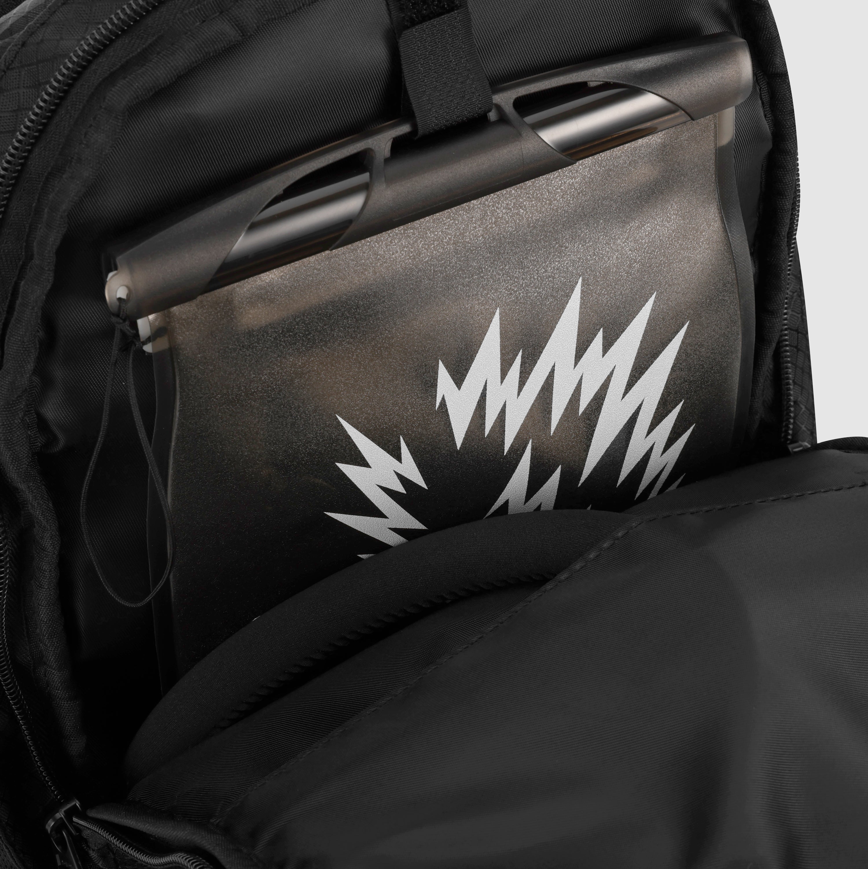 RaveBeetle Elytra LED Hydration Pack – Festival Backpack with Water Bladder (Holographic Silver)